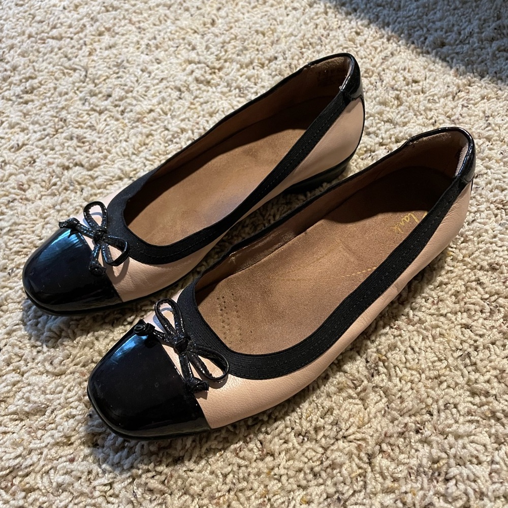 Clarks cap toe ballet flat